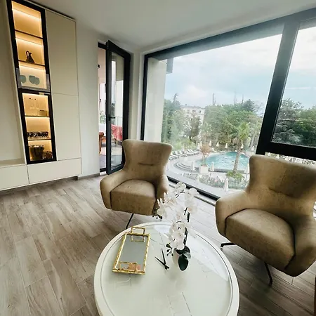 Boutique Luxury Azur Deluxe On The Saints Constantine and Helena