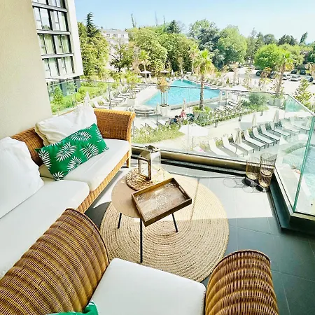 Boutique Luxury Azur Deluxe On The Apartment *