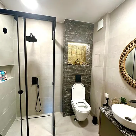 Boutique Luxury Azur Deluxe On The Apartment Saints Constantine and Helena